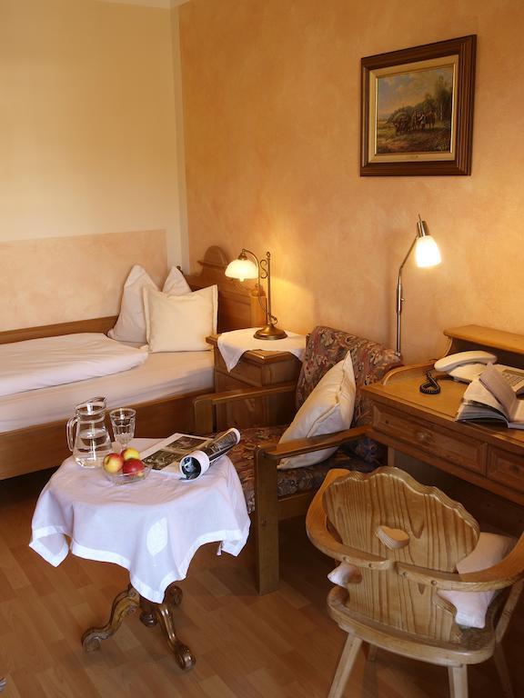 Xundheits Hotel Garni Eckershof Bad Birnbach Ruang foto